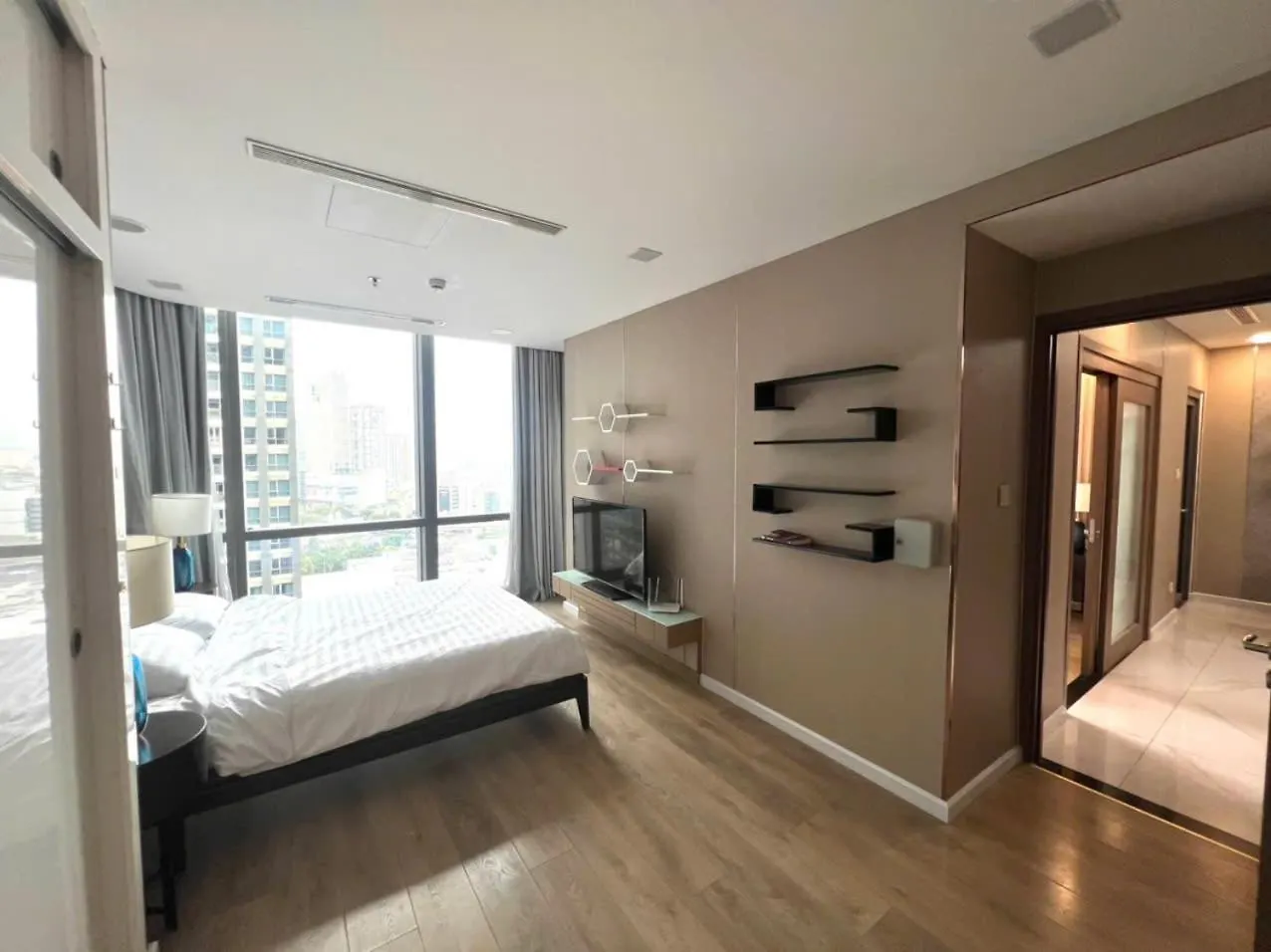 Inside Landmark81 Tallest Building Ho Chi Minh City 0*,