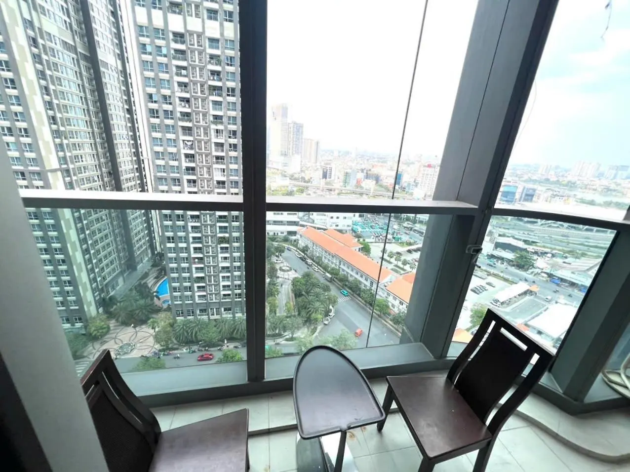 Inside Landmark81 Tallest Building Ho Chi Minh City 0*,